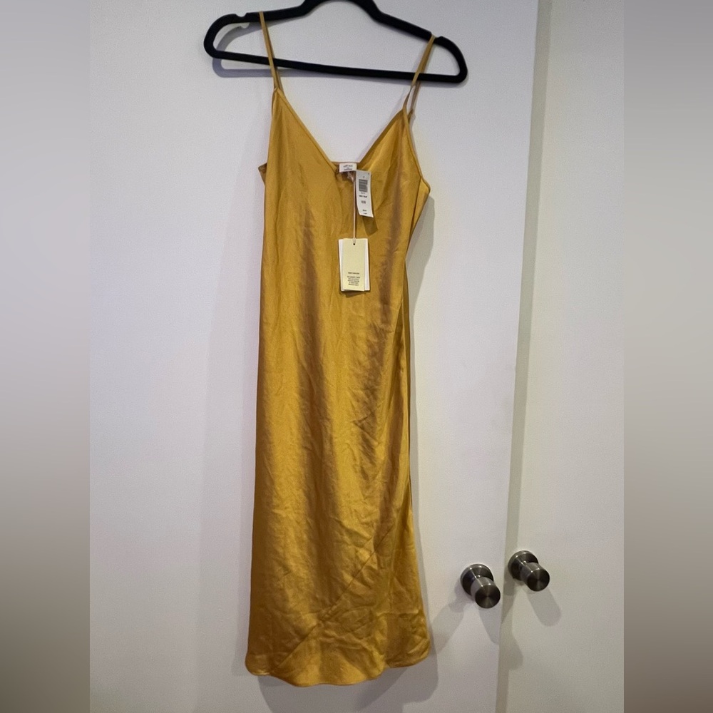 NWT Aritzia Wilfred Gold/Yellow Slip Dress Size XS